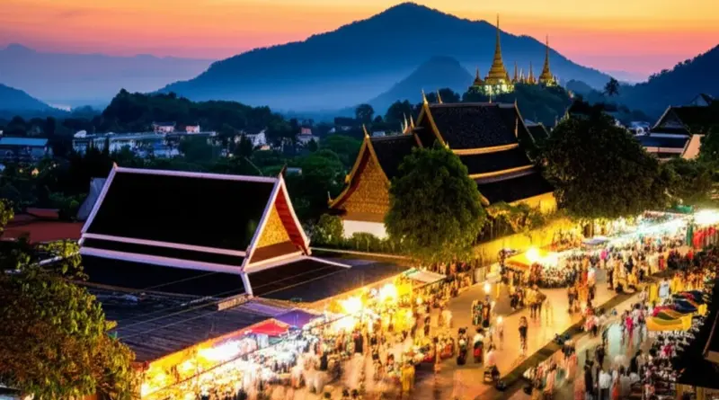 Day 3 – Mount Phousi Sunset, Night Market & Local Eats: Climb timing, photography spots, sunset viewing tips, Luang Prabang Night Market guide and recommended Lao dishes