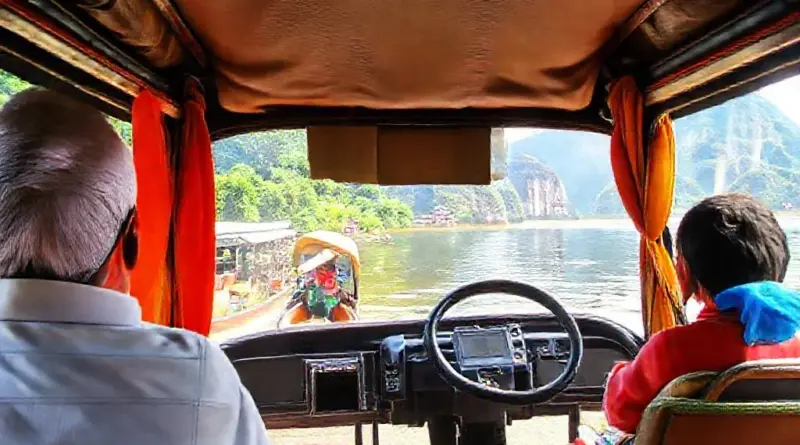 How to get there and navigate locally — transport options, guided tours vs independent travel, and day-trip logistics from Luang Prabang