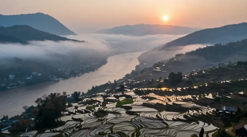 Top Viewpoints and Scenic Stops: Where to Capture Misty Mountains, Mekong Vistas, and Sunrise Over Rice Terraces